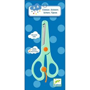 ACCESSORIES FOR LITTLE ONES -
Scissors